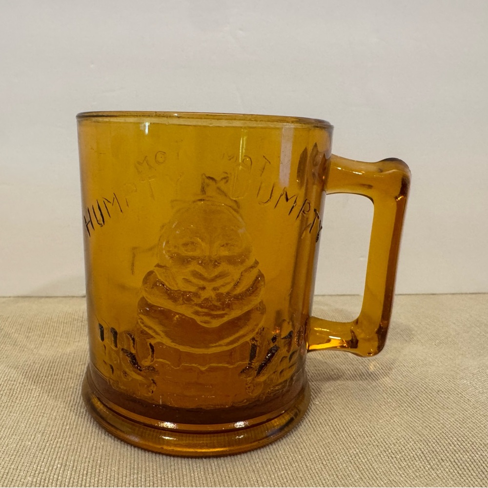 Vintage Humpty Dumpty/Tom Tom The Piper's Son Amber Glass Mug